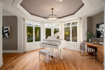 CUSTOM GORGEOUS HOME WITH PANORAMIC VIEW -- 2291 Orchard Ln, West Vancouver